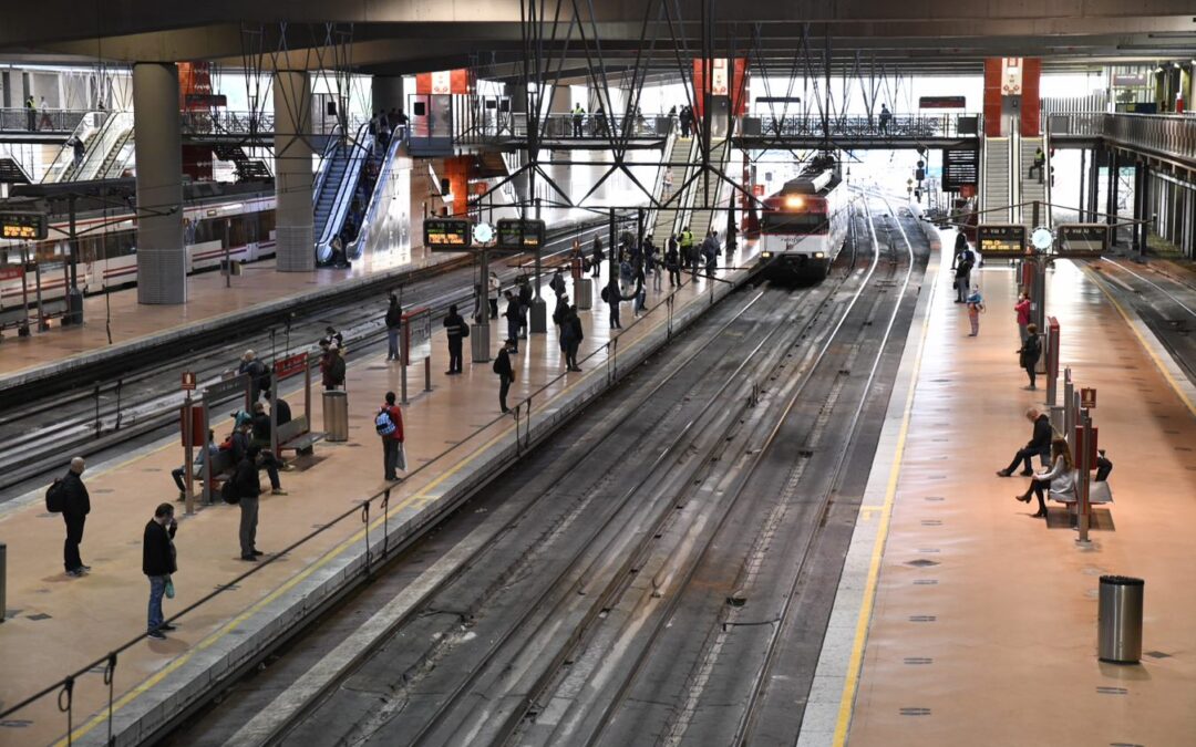 Adif adjudica a Amurrio 20 aparatos de vía y cupones mixtos para la estación de Atocha Cercanías